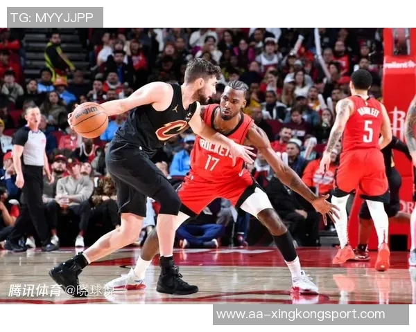 加兰复出展现强大火力半场8中4砍下18分并贡献3助攻罚球全中