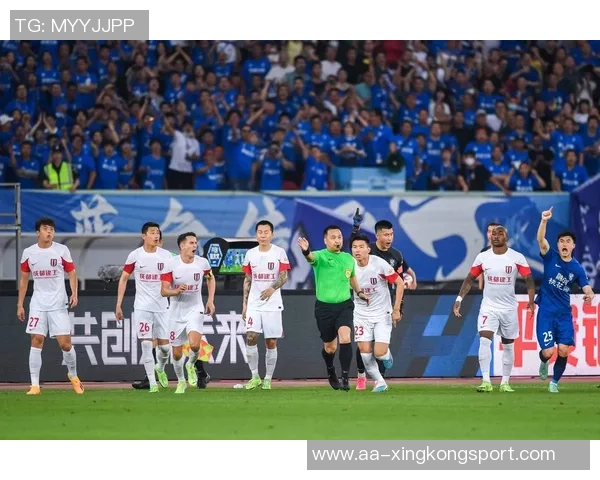 体坛聚焦：争冠三强双线作战申花中超赛程优势明显