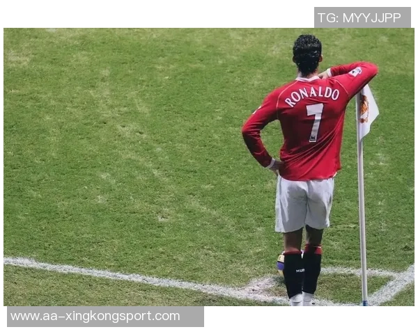 C罗国家队生涯迎来首张红牌40岁依旧闪耀226场143球46助攻成就辉煌